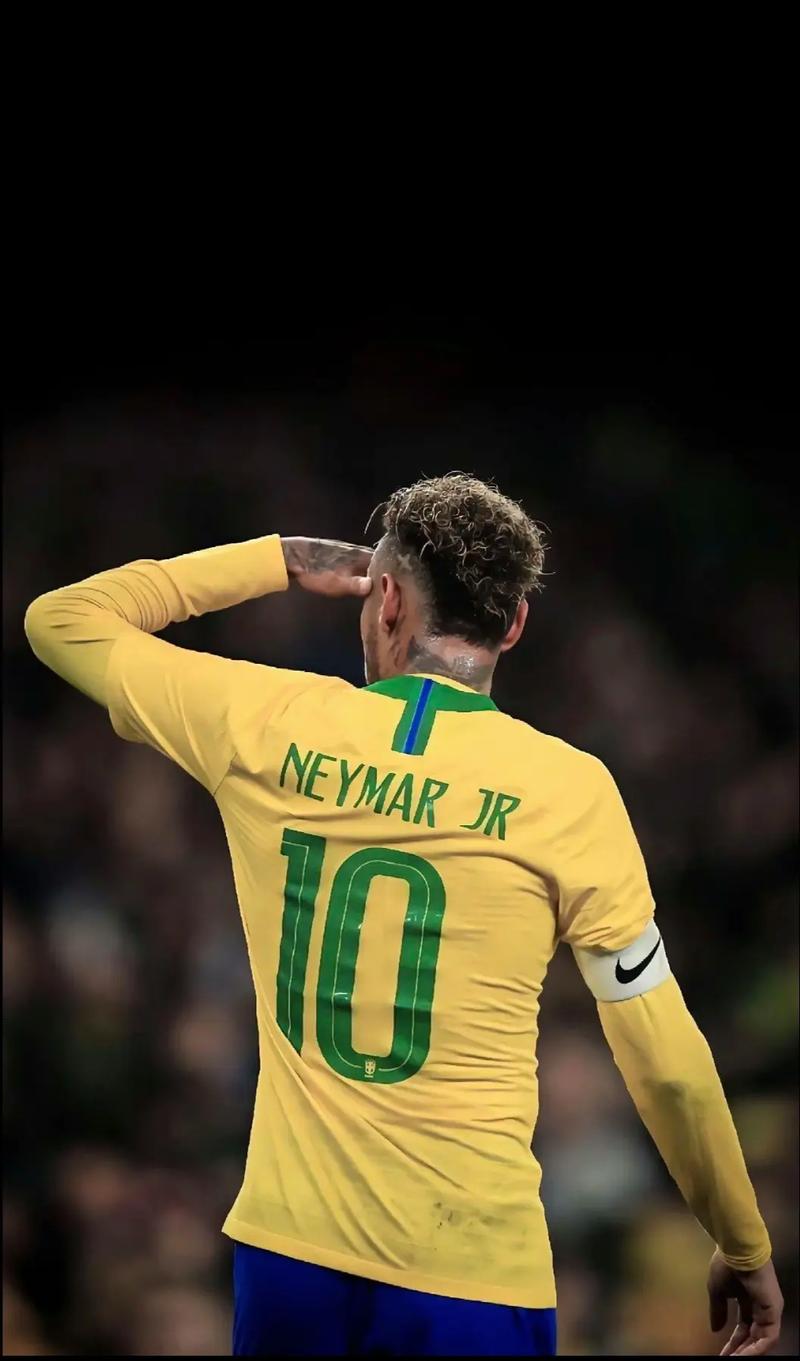 泽林斯基：制胜球有运气加持；为避免停赛未过多参与身体对抗