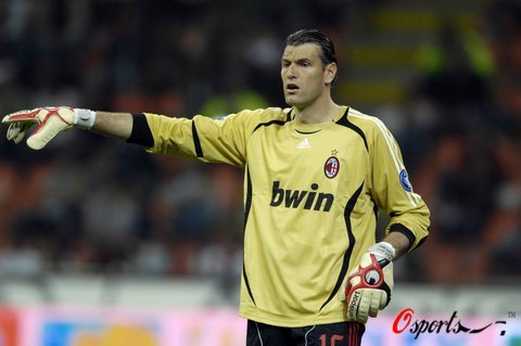 杰伦·约翰逊成为08年詹姆斯以来连续两场砍三双最年轻的前锋