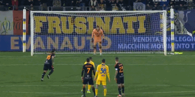 奇闻揭秘：巴西球星自掏腰包加盟中超，为追逐梦想付出数十万代价