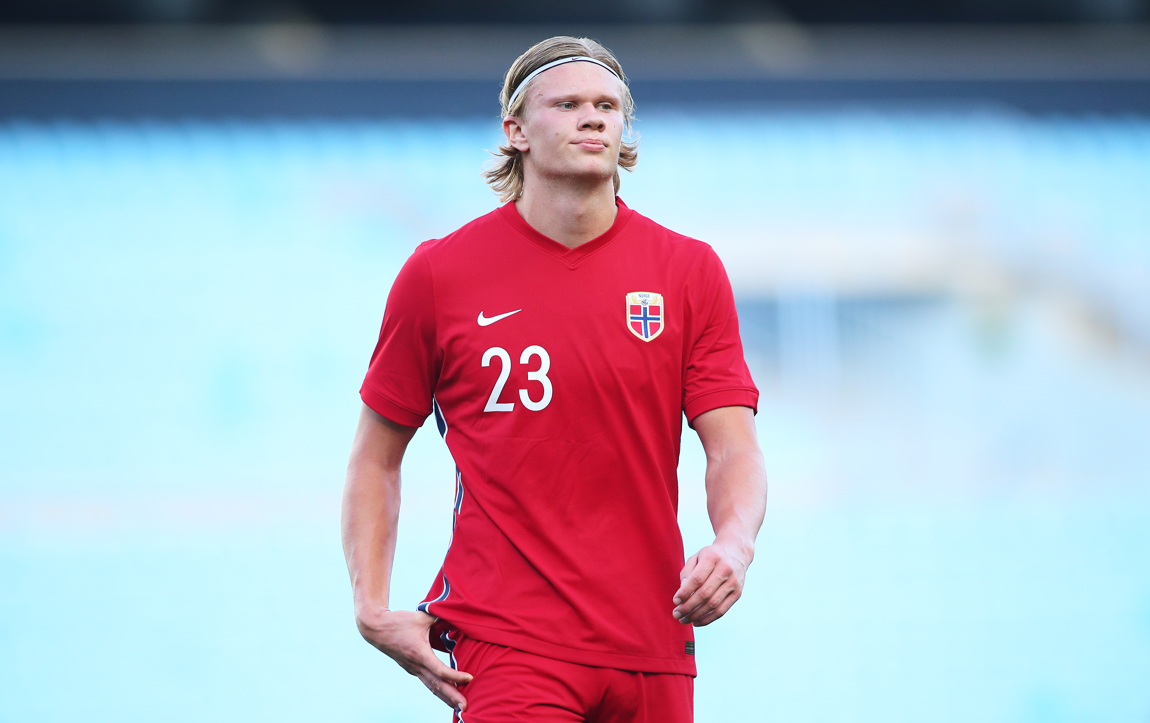 本赛季五大联赛球队欧冠积分：英超6队61分第1，意甲35分第2